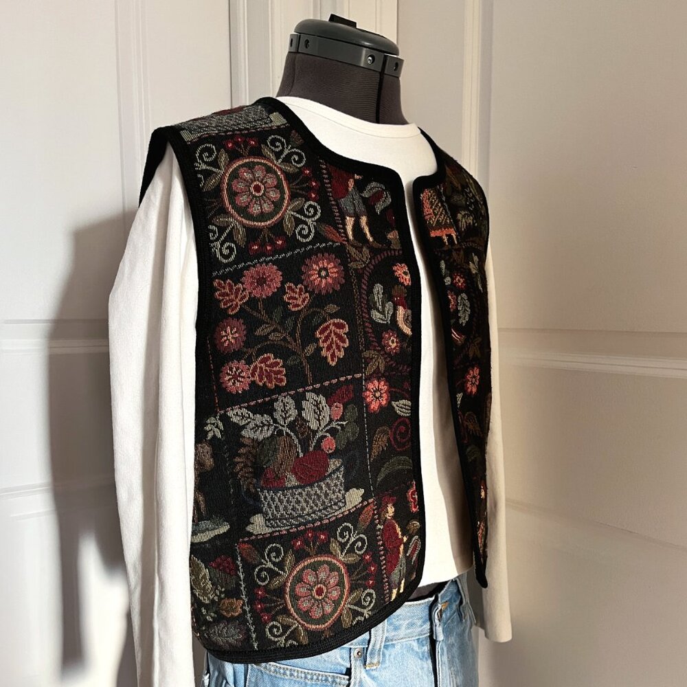 Colourful Nordic Floral Tapestry Vest by Vitabella Womens Medium - Picture 4 of 6